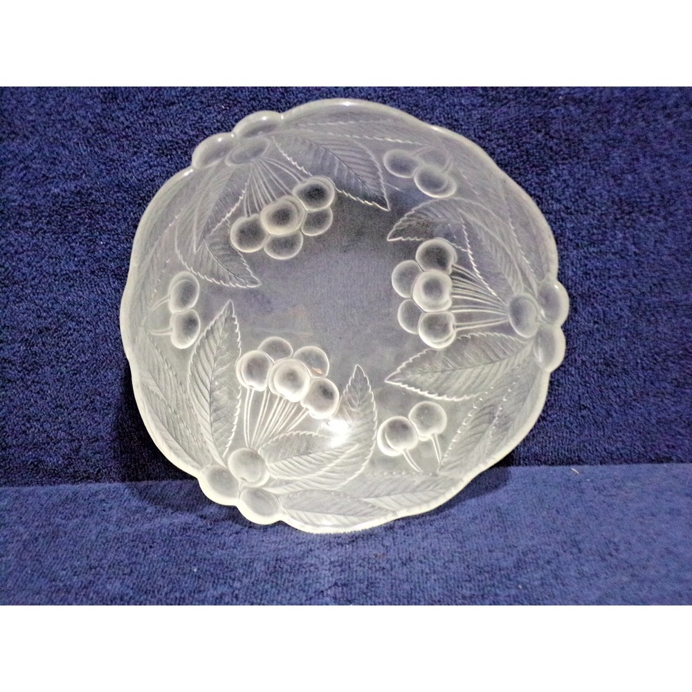 Mikasa Crystal Bowl Bountiful Hostess 9" Rd x 3" Dp Frosted Cherries RC149/255